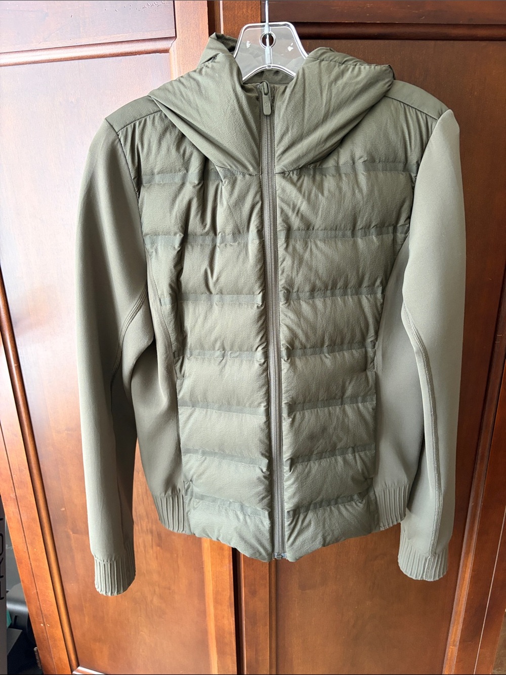 LULULEMON Women’s Size 8 Olive Hooded Women's Puffer Jacket